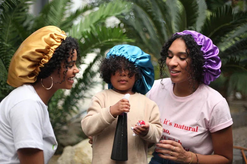 Bonnet en satin double couche – Bonnet de nuit en satin réversible multicolore pour cheveux bouclés, frisés, crépus et lisses